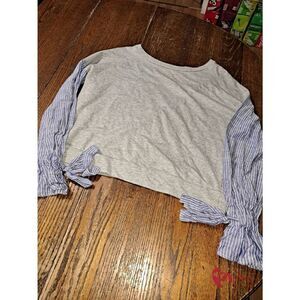 Medium Tresics luxe Long Sleeve Grey Shirt Top Blue White Pinstripe Long Sleeves